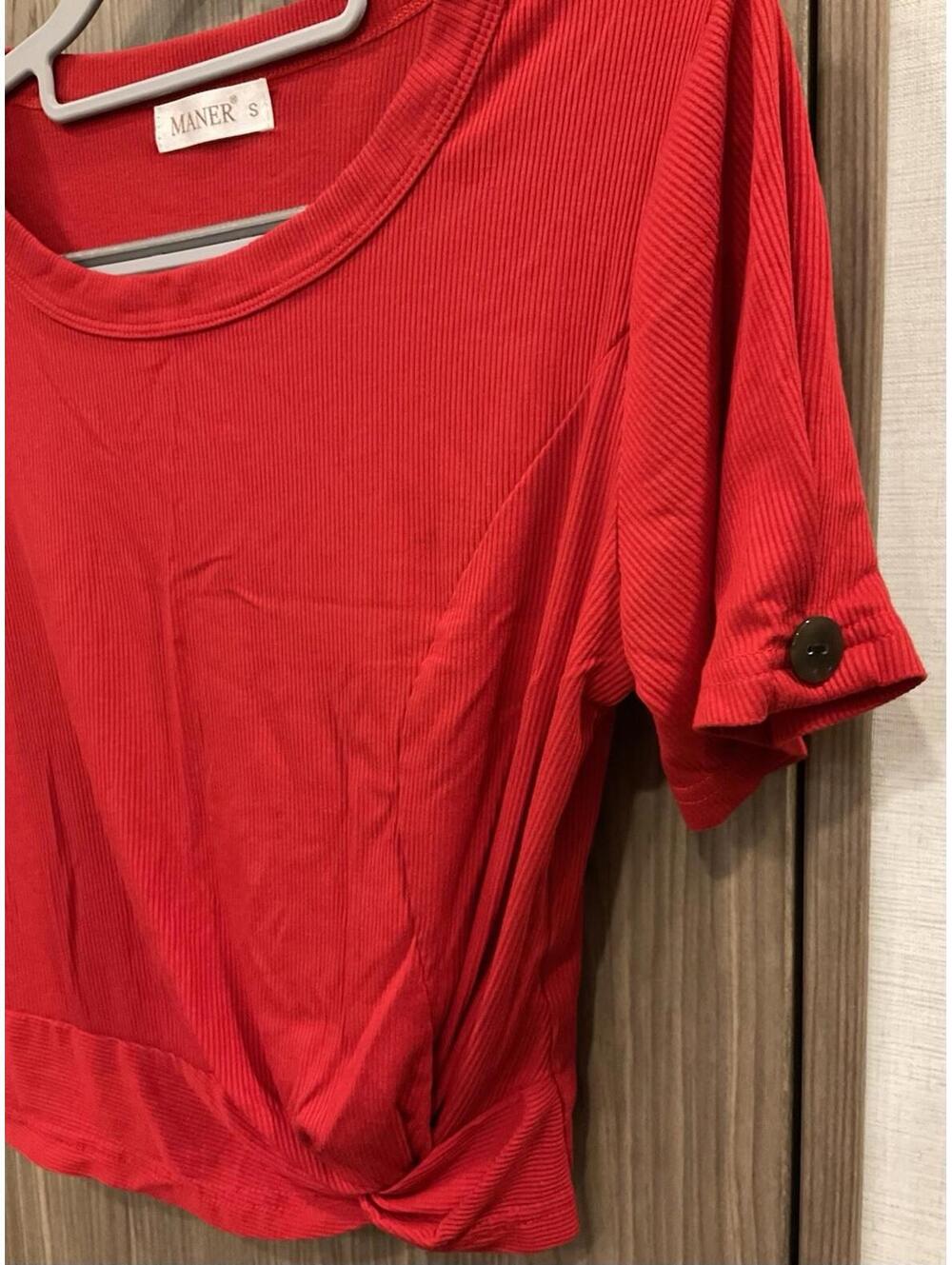 Maner Womens Short Sleeve W/ Button Round Neck Ribbed Red Cropped Blouse Size S - Picture 3 of 8